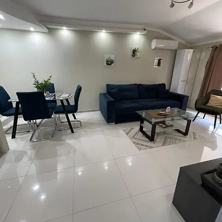 Golden Bis 2, Apartman